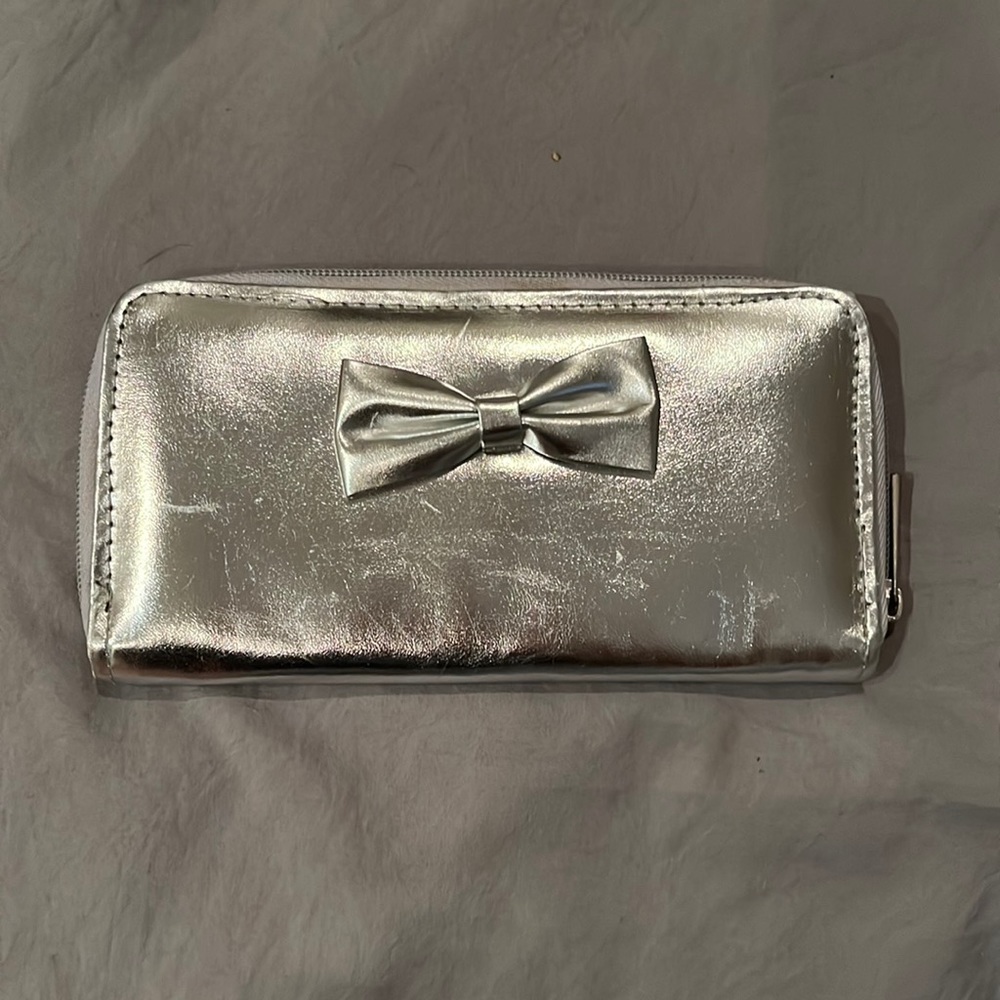 Charming Charlie Clutch
